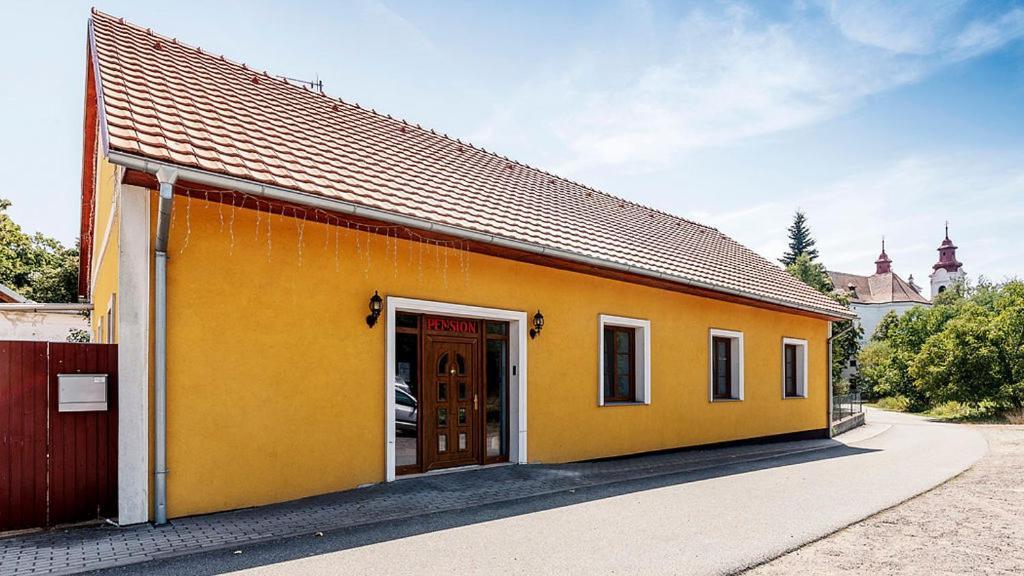 Pension U Zámku Lechovice Esterno foto